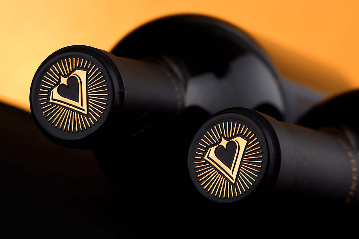 品牌設計|Velis Vineyards 酒品牌與包裝設計